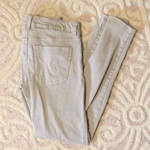 American Eagle khaki skinny